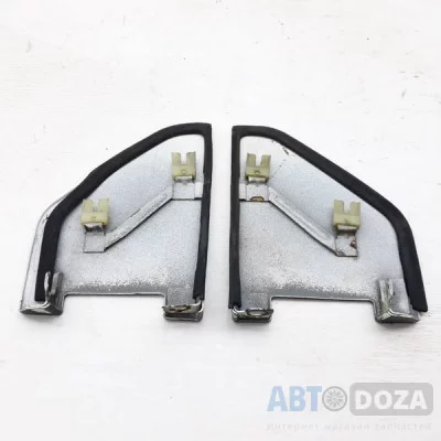Накладка петлі багажника Honda AG (L+R пара) б/у