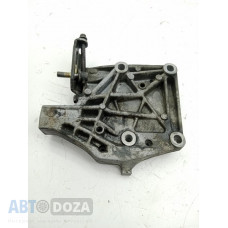 Крепление насоса кондиционера honda D16B6/1.6 (с натяжителем) б/у