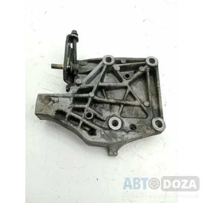 Крепление насоса кондиционера honda D16B6/1.6 (с натяжителем) б/у