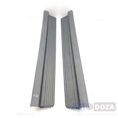 Накладки порогов Honda Accord VI (к-кт 4 шт.) б/у