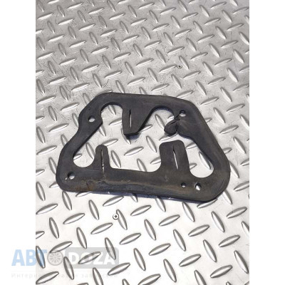 Уплотнительная прокладка заднего фонаря Honda Accord VI CG (R седан) б/у для надежной герметичности.