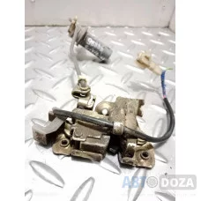 Механизм замка багажника Honda Civic 4 EC (с личинкой) б/у