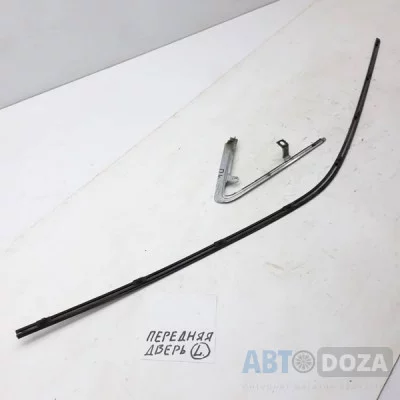 Молдинг рамки стекла двери Honda Accord lll седан (пер.L к-кт. 2шт.) б/у