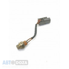 Датчик включения вентилятора Б/У оригинал (OEM) на Nissan Sunny, Primera годы выпуска 1990-1995, двигатель GA16DS (объём 1.6L).