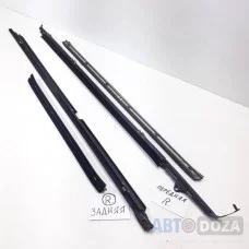 Молдинг бархатка стекла двери Mazda 626 GC седан (к-кт 4 шт) хром б/у