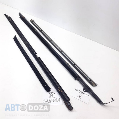 Молдинг стекла двери Mazda 626 GC седан (к-кт 4 шт 