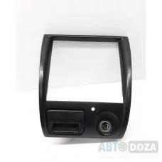 Консоль магнитолы/компьютера Mazda 626 GF б/у