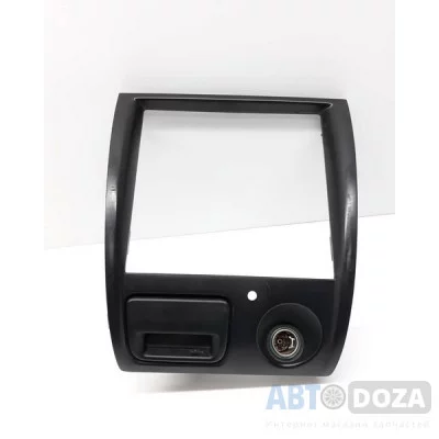 Консоль магнитолы/компьютера Mazda 626 GF б/у