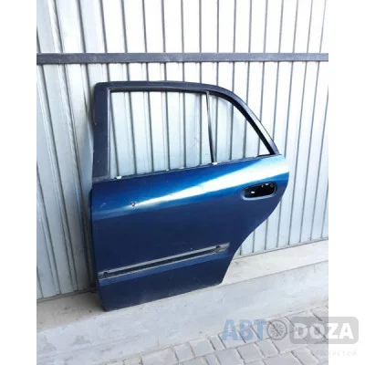 Дверь Mazda 626 GF хетчбэк задняя L (голая) б/у