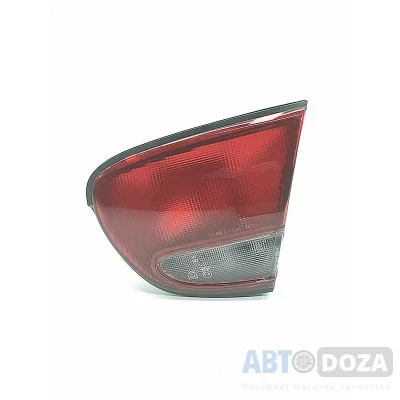 Ліхтар кришки багажника правий Mazda Xedos 6 (1992-1999) stanley 