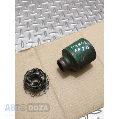 ШРУС внутренний Mazda 626 FE/2.0 для кузова GC/GD в отличном состоянии