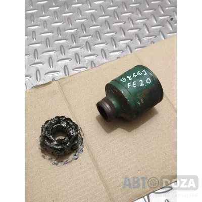 ШРУС внутрішній для Mazda 626 FE/2.0 (L) кузов GC GD б/у в відмінному стані