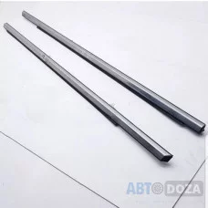 Молдинг стекла двери Mazda 626 GD/GV седан/уневерсал (L+R пара "бархатка") б/у