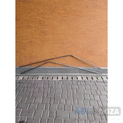 Хромований молдинг даху б/у для Mazda 626 GC седан 1983-1988, комплект