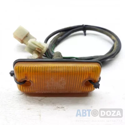 Повторитель поворота Mazda 323 BF (R в крило) б/у - Купити в Одесі з доставкою по Україні.