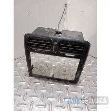 Рамка центральных дефлекторов Mazda 626 Xedos 6 (в сборе с дефлекторами) б/у