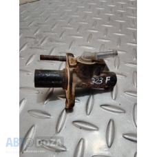 Главный цилиндр сцепления Mazda 626/Xedos 6/323F/BJ б/у