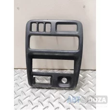 Рамка консоли, магнитолы, блока печки, Mazda 323 BA б/у