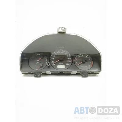 Приборная панель Б/У (код 81221) для Mazda 323 BJ 1998-2003 років, 6 покоління