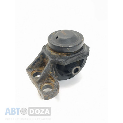 Права опора двигуна (опора) Mazda 626 GD 2.0 FE (1987-1992) б/в