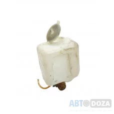 Бачок омывателя заднего стекла с моторчиком Б/У (артикул ASMO 860141-133) для Mazda 626 GD хетчбек 1987-1992