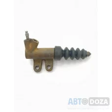 Рабочий цилиндр сцепления Mazda 626 GD / GV (FE 2.0L) — Б/У Оригинал. Устанавливался с 1987 по 1992 год.