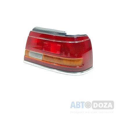 Задний правый фонарь Mazda 626 GD рестайлинг (Stanley 043-1339) с дефектом
