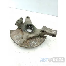 Поворотный кулак Mazda 626 GD (R под зам. подшипника) б/у