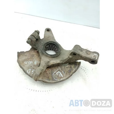 Поворотный кулак Mazda 626 GD (R под зам. подшипника) б/у
