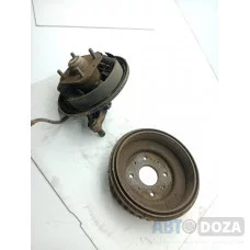 Цапфа Mazda 626 GD (зад.R универсал) з торм. б/в бараб під 4 шпильки
