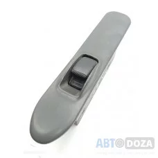 Кнопка склопідйомника Mitsubishi CB4 (зад.R) б/у Кнопка склопідйомника Mitsubishi CB4 (зад.R) б/у