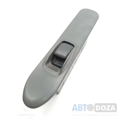 Кнопка склопідйомника Mitsubishi CB4 (зад.R) б/у
