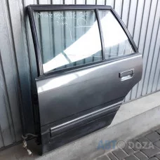 Двері Mazda 626 GC хетчбек задня ліва (у зборі) б/у Двері Mazda 626 GC хетчбек задня ліва (у зборі) б/у