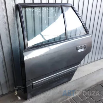 Двері Mazda 626 GC хетчбек задня ліва (у зборі) б/у