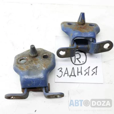 Петли дверные Mazda 626 GC (задние правые) пара б/у