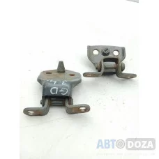 Петля двери Mazda 626 GD (зад.L) пара б/у