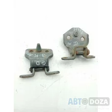 Петля двери Mazda 626 GD (зад.R) пара б/у