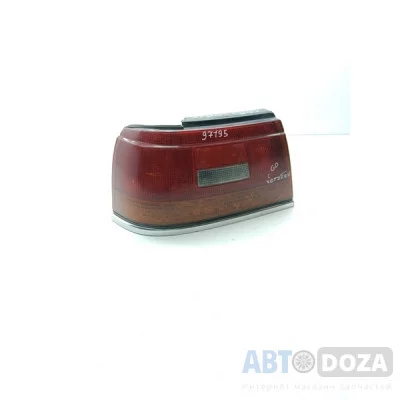 Ліхтар задній Mazda 626 GD хетчбек (лівий) б/у