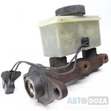 Главный тормозной цилиндр Mazda GC б/у