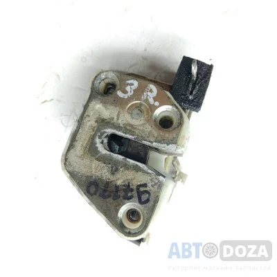 Механизм замка двери Mazda GD зад.(R) б/у