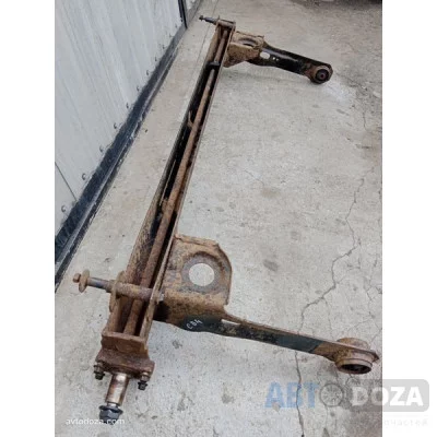 Балка Mitsubishi GB4 ззаду
