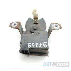 Активатор замку дверей Mitsubishi CB4 (зад.R) б/у Активатор замку дверей Mitsubishi CB4 (зад.R) б/у