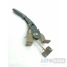 Рычаг стояночного тормоза Micubishi CB4 б/у