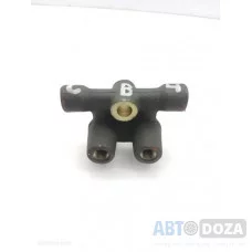 Тормозной тройник Mitsubishi CB4 (подкапотный на шесть выходов) б.у