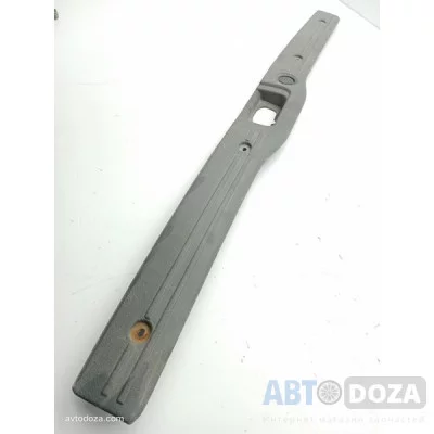 Накладка замка багажника Micubishi CB4 б/у