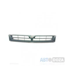 Решетка радиатора Mitsubishi CB4 б/у