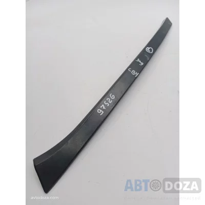 Молдинг форточки Mitsubishi CB4 (зад.L) б/у