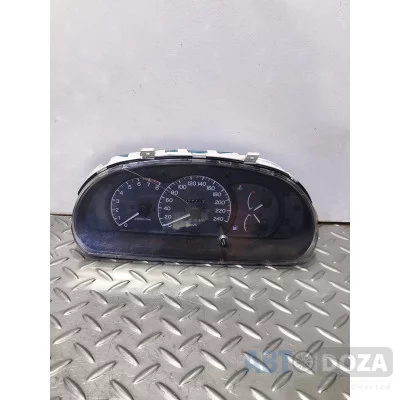 Приборна панель Б/У Mitsubishi Lancer CB4 з пошкодженим корпусом та склом для моделей "останi фото"