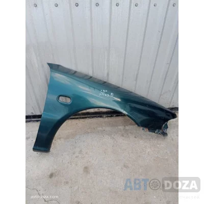 Крыло Mitsubishi CB4 (пер.R) б/у