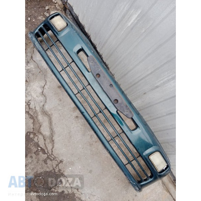 Бампер Mitsubishi Lancer CB4 (пер. с уселителем и поворотами) б/у